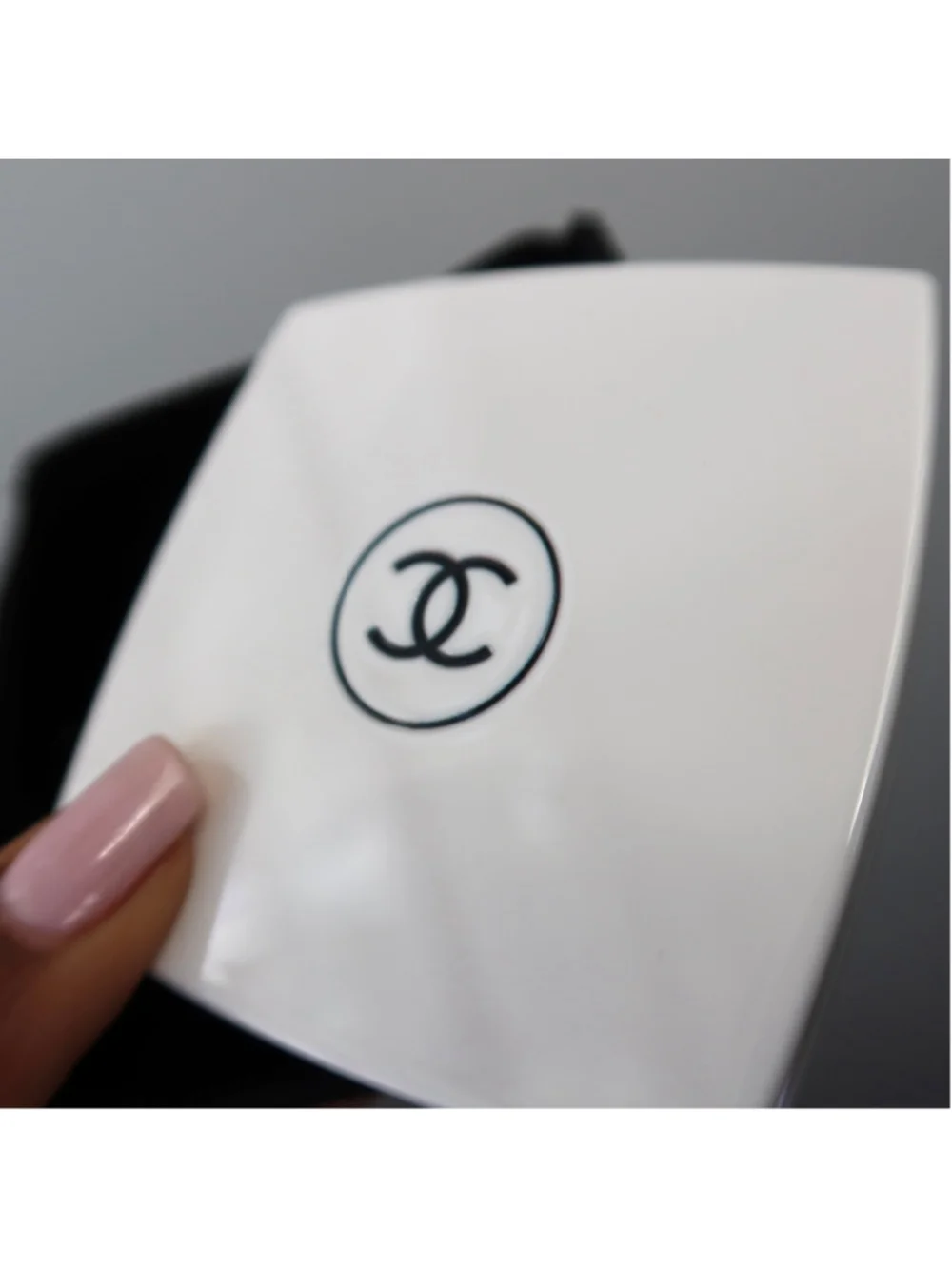 Chanel Double Mirror – Limited Edition White with Velvet Pouch